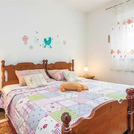 Mari House