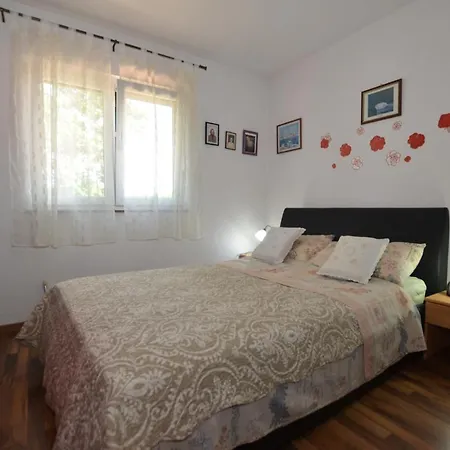 Holiday home Mari House