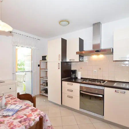 Mari House Holiday home